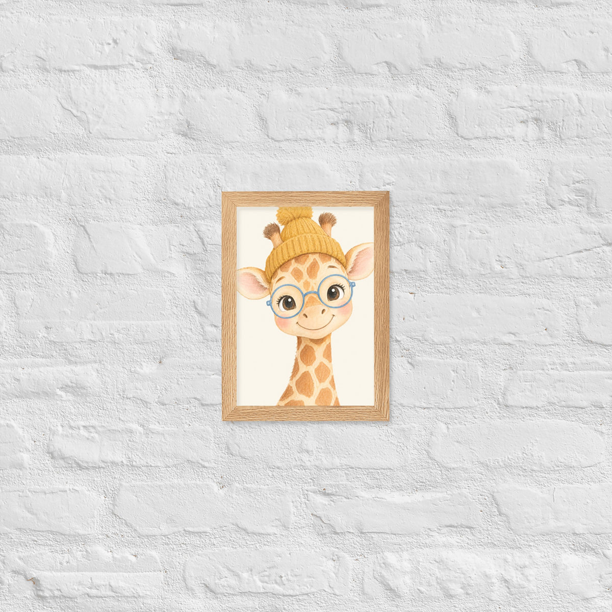 Poster girafon aquarelle encadré chêne sur mur blanc