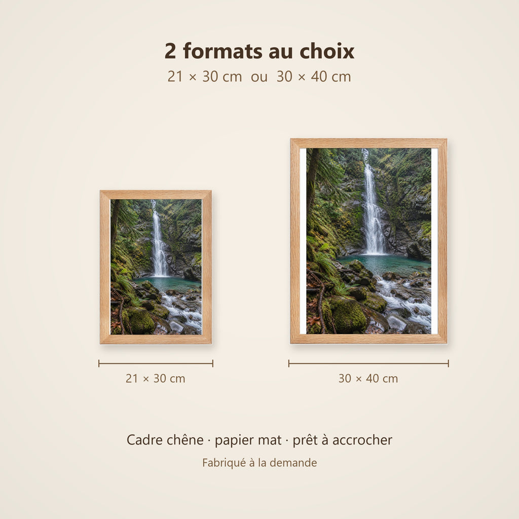 Poster Encadré Cascade en Forêt - Affiche Nature Cadre Chêne - Décoration Murale
